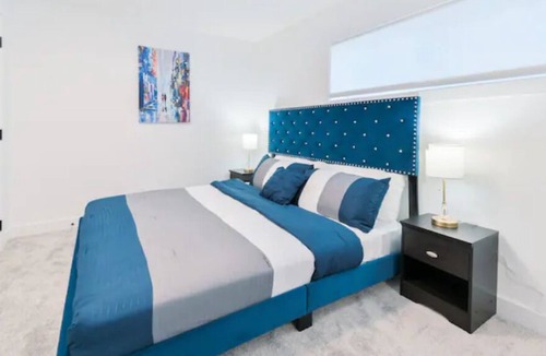 Shaganappi House | Central Home 2min>DT Core | KING Bed | Fresh Reno!