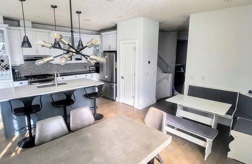 Parkhill-Stanley Park House | Central Upscale 4 Storey House