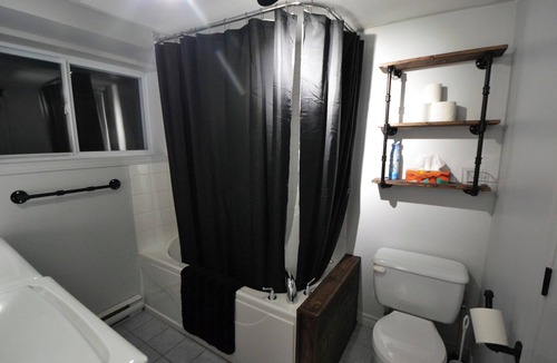 Sherbrooke Apartment | Centrally located between Sherbrooke and Magog, Adventure, lakes, trails and nature.