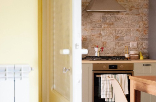 Rocca di Cave Apartment | Cesira House - One Bedroom Apartment, Sleeps 2