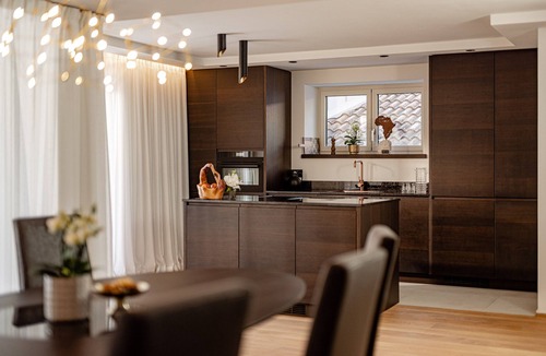 Schenna Apartment | Chalet Apartment Dora – Central, Spacious & Mountain Views in Schenna