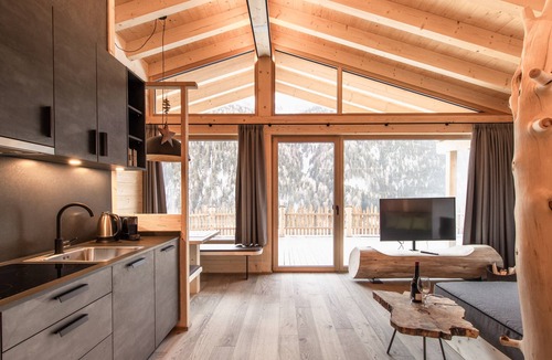 Selva dei Molini Ski Chalet | Chalet 'Berg' with Mountain View, Private Terrace and Wi-Fi