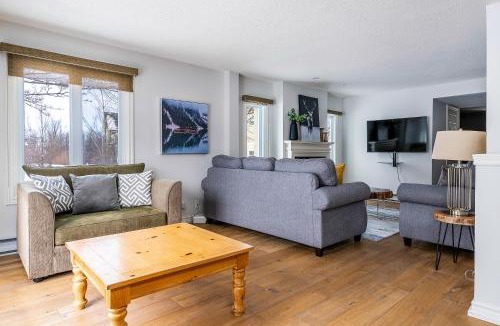 The Blue Mountains House | Chalet Blue Mountain 3BR & 3BTH Walk-in to Village