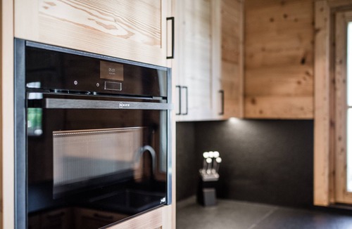 Valle Aurina Ski Chalet | Chalet 'Brunegg' with Mountain View, Wi-Fi and Air Conditioning