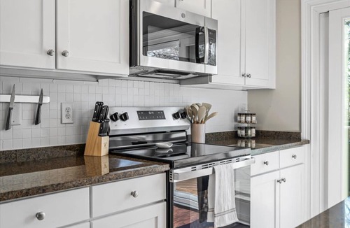 Biddleville House | Charming 3-Bed Retreat Near Uptown Charlotte