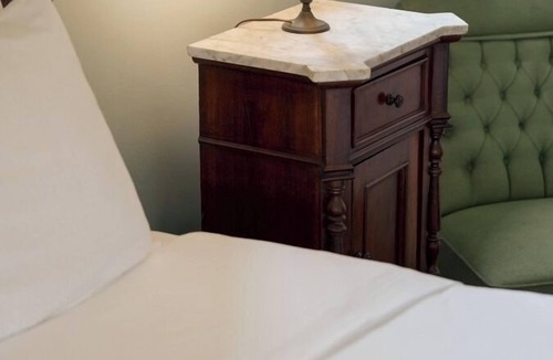 Zafferana Etnea Bed & Breakfast | Charming 3-bedroom country house with Jacuzzi and tank pool