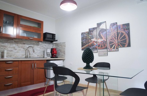 Palermo House | Charming Holiday Home immersed in nature within the city.