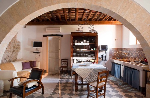 Buseto Palizzolo Apartment | Charming house with shared pool - Titi
