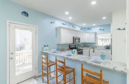 Corolla House | Charming pet-friendly home w/pool & family-friendly community amenities!