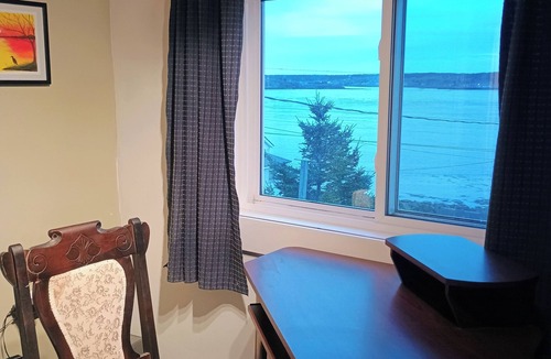 Westport Cottage | Charming Seaside Getaway with Spectacular Views