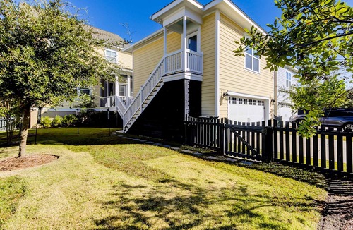 Charleston House | Charming studio with 3 pools, kitchenette & AC
