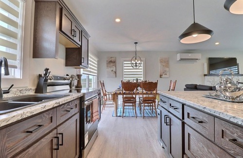 Grand-Digue House | Chez E&H Coastal Cottage