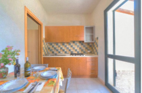 Marsala Apartment | Chic Lilybee 1bedroom apartment-GardenView sleep 2