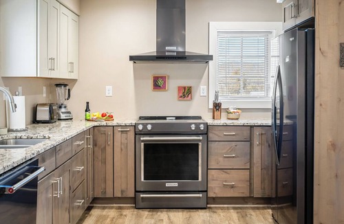 Keene House | Clear Sky Cottage- Close to Cville, Monticello & Vineyards