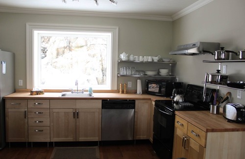Downtown St. John's Cottage | Cliffside Cottage With Ocean, Harbour, City And Cliffside Views