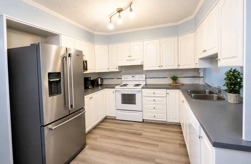 Bridgeland House | Close to Downtown/Bow River & Stampede |3Kings | AC |Garage|2000 sqft home