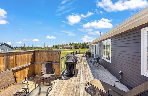 Brackley Beach House | Coastal 4BR Getaway w/Water Views, 2 Min to Brackley Beach