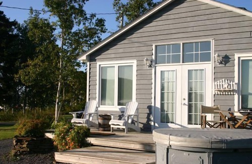 Baddeck Cottage | Coastal Cottage Overlooking Baddeck Bay