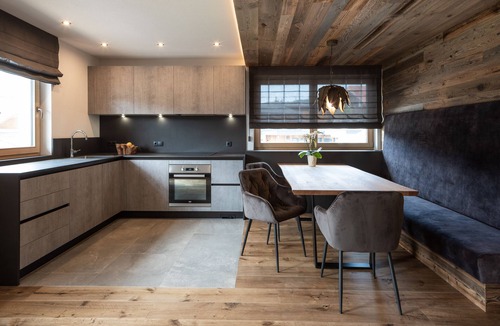 Taisten House | Come as a guest, leave as a friend.