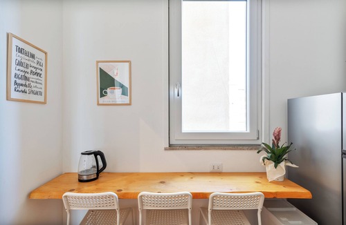 Albergheria House | Comfort Room with Cathedral View - Shared Bathroom