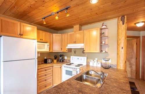 Apex Mountain House | Comfortable 2 Bedroom Condo at Apex Mountain