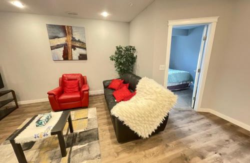 Evanston House | Comfortable and Beautiful Brand-New Suite BSMT-Two Bedroom, Two Washrooms