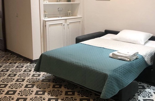 Partinico Apartment | Comfortable and spacious apartment in the center of Piazza Duomo.