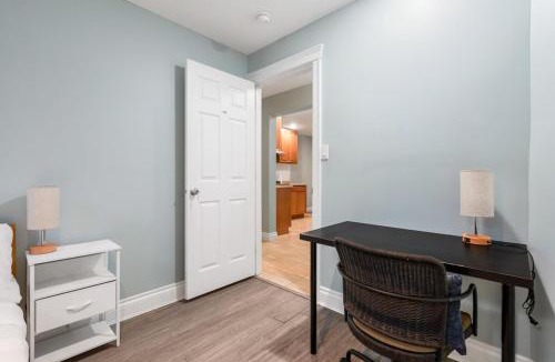 West Side House | Comfortable Westside Vancouver Stay