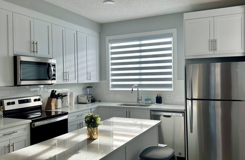 Southwest Calgary House | Comfy Mod Oasis near Spruce Meadows in SW Calgary! 4 beds, 2.5 baths, 3TVs!