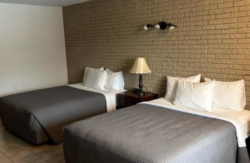 Mont-Laurier Hotel | Complexe Dix80