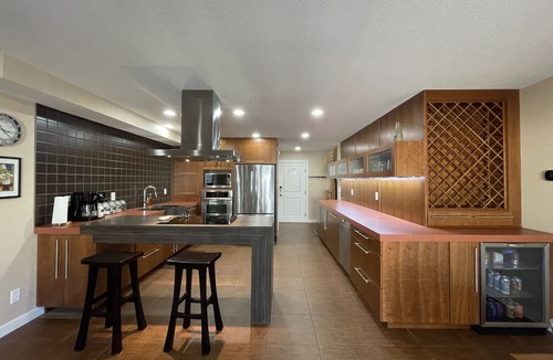 Sicamous Apartment | Condo w/oversize garage, walking distance to grocery, restaurants, bars, beach