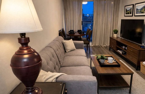 Sunset Apartment | Convenient 2BR Retreat | Walk to Restaurants, Transit & Amenities