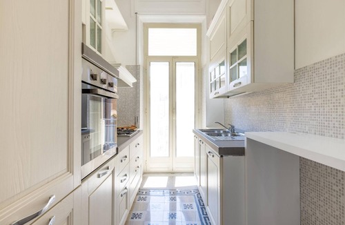 Quartiere Coppede Apartment | Coppedè Luxury Apartment