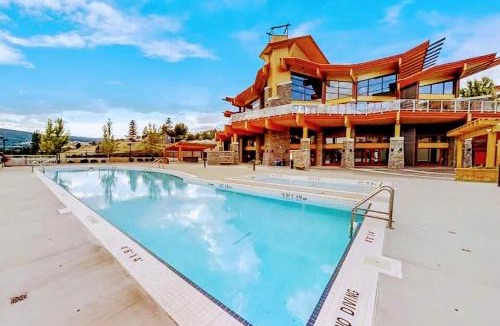 Central Okanagan Apartment | Copper Sky Paradise