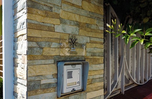 San Leone House | Coral Room