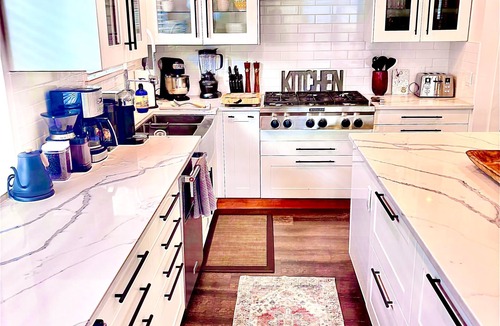 West Side House | Corkscrew Willow Estate - 2010 Olympic Award Winning and Vancouver's Top Rated!