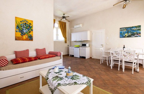 Strassoldo Apartment | Cosy apartment for 4 people with A/C, WIFI, TV, terrace and pets allowed