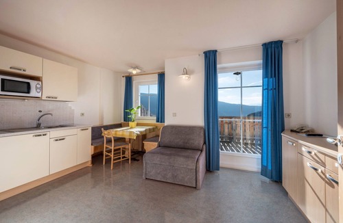 Terento Apartment | Cosy Apartment “Treyer 2 Typ A” with Mountain View, Balcony & Garden