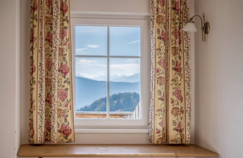 Terento Apartment | Cosy Apartment “Treyer 2 Typ A” with Mountain View, Balcony & Garden