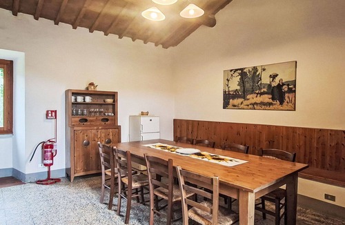 Montebonello Apartment | Cosy apartment for 11 people with WIFI, private pool and pets allowed