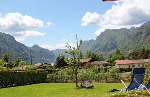 Vesta House | Cosy apartment in villa for 5 people with WIFI, TV, terrace and pets allowed