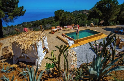 Cefalu House | Cottage with Aeolian Islands views near Cefalù