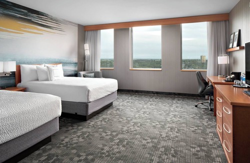 Downtown Edmonton Hotel | Courtyard by Marriott Edmonton Downtown