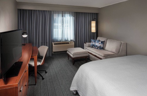 Winston - Salem Hotel | Courtyard by Marriott Winston-Salem University