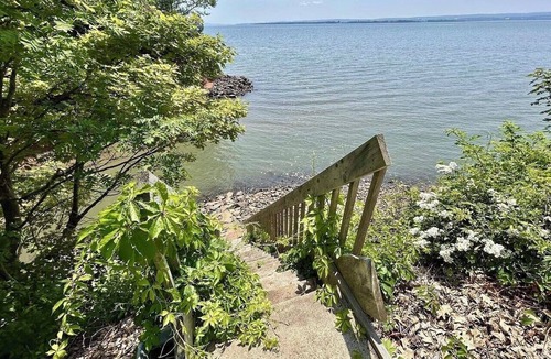 Kingsport Cottage | Cozy and quiet retreat in the Annapolis Valley - direct access to beach & water
