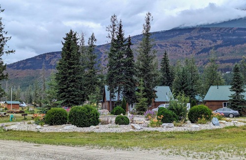 McBride Cabin | Cozy and Relaxing Getaway Cabin #3