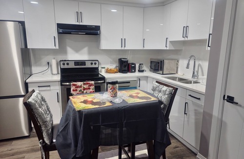 Northeast Edmonton House | Cozy Basement Suite with Free wifi and private entrance