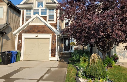 Southeast Calgary House | Cozy basement unit near restaurants, bars, stores, bus stations, and hospital.