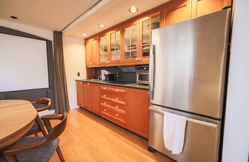 Mission District Cottage | Cozy Cliff Bungalow Cottage: Inner City Oasis with Home Theater and Parking!