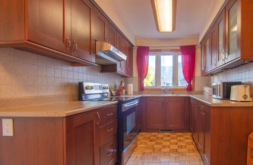 Laval House | Cozy Home – 6p – Centropolis & Carrefour Laval